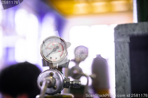 Image of Manometer of an air compressor