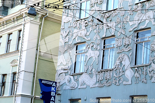 Image of Patterns on the building