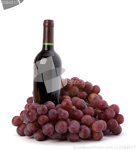 Image of red wine bottle 