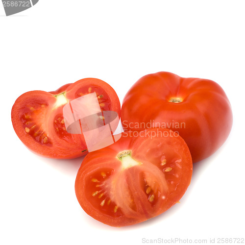 Image of tomato isolated on white background