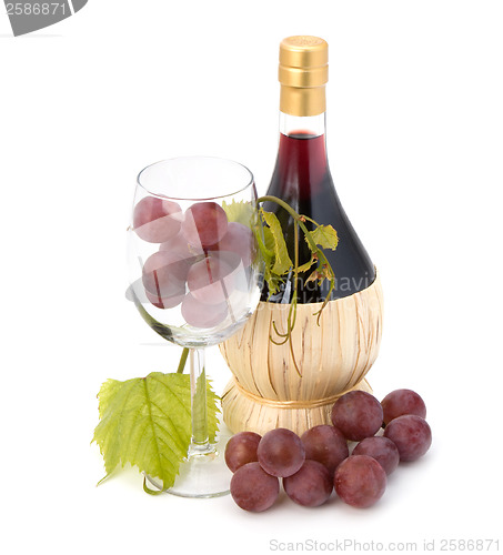 Image of red wine bottle 