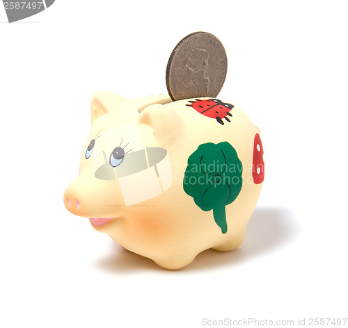 Image of Piggy bank isolated on white background