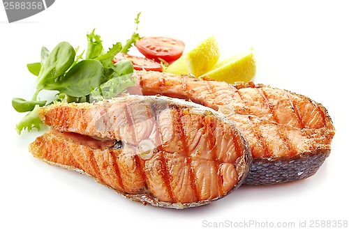 Image of fresh grilled salmon steak slices