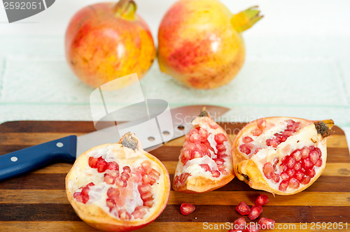 Image of pomegranate fruit 