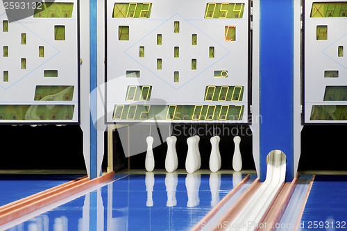 Image of Bowling alley