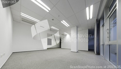 Image of Empty white office