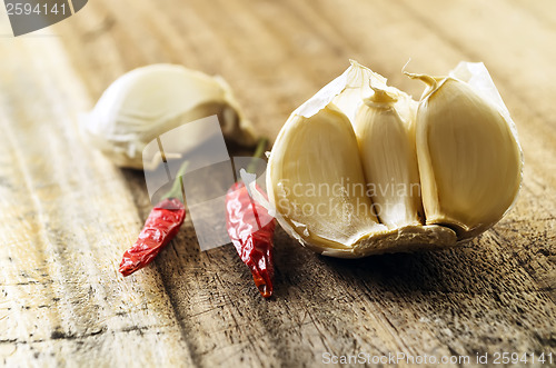 Image of Garlic and Two Hot Red chilis 