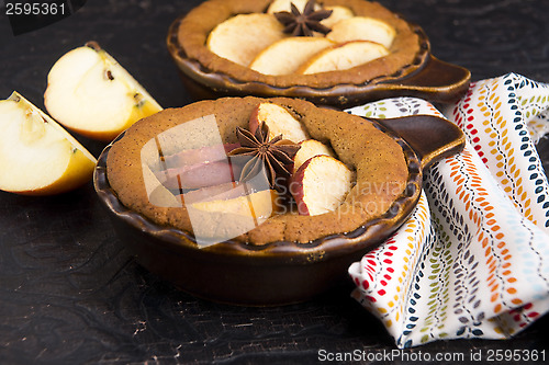 Image of Gingerbread cake with apple