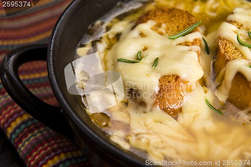 Image of French onion soup with ingredients