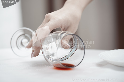 Image of Fallen wineglass