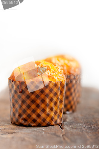 Image of fresh baked muffin 