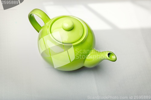 Image of Green teapot