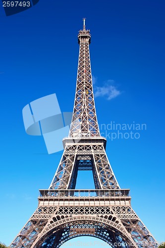 Image of Eiffel Tower in Paris