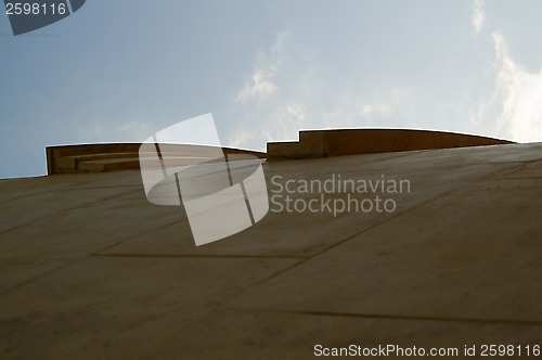 Image of building curving to the sky