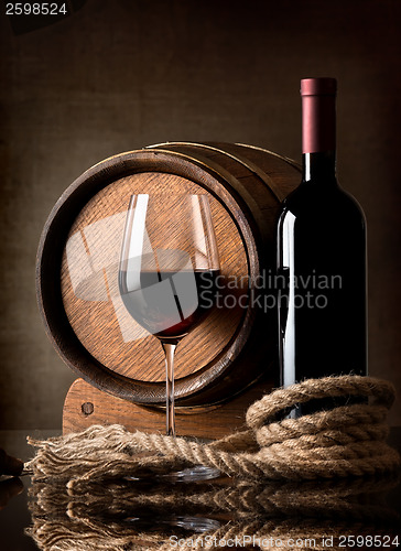 Image of Wine and rope