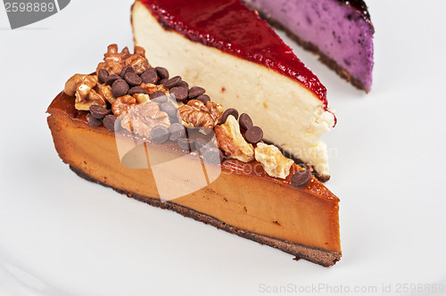 Image of cheesecake with chocolate and nuts