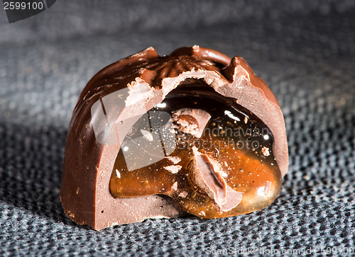 Image of Chocolate bonbon and cream fill 
