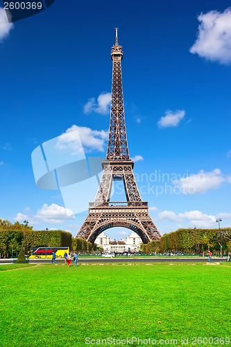 Image of Eiffel Tower in Paris