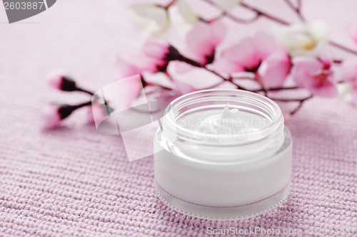 Image of facial cream