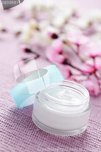 Image of facial cream