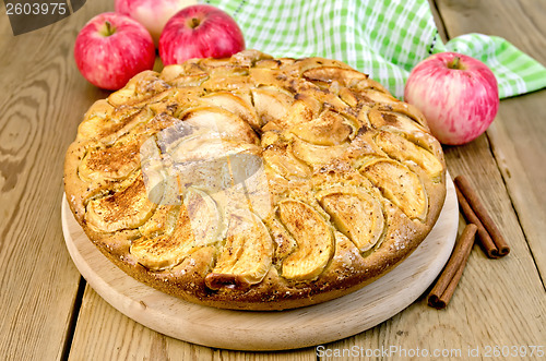 Image of Pie apple whole on a blackboard