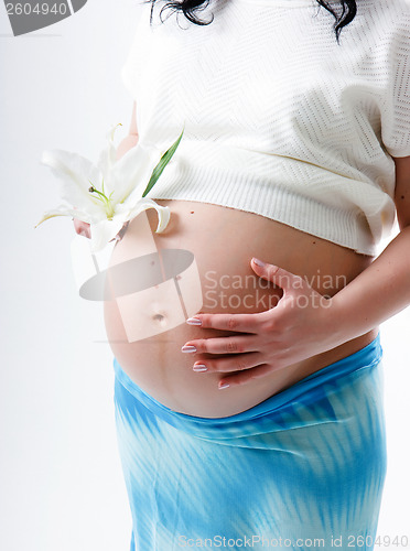 Image of A pregnant young woman