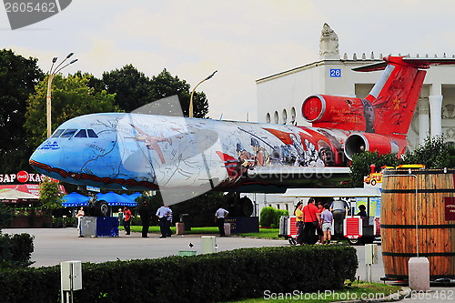 Image of layout of the aircraft in the city Park