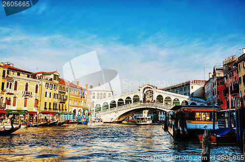 Image of Rialto Bridge (Ponte Di Rialto) in Venice, Italy