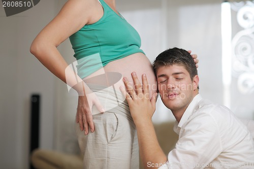 Image of family pregnanrcy