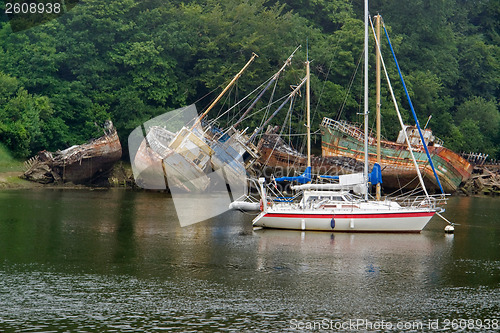 Image of shipwrecks