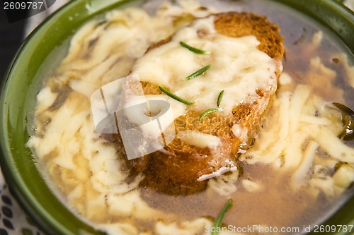 Image of French onion soup with ingredients