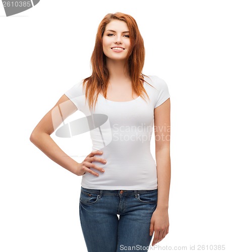 Image of smiling teenager in blank white t-shirt