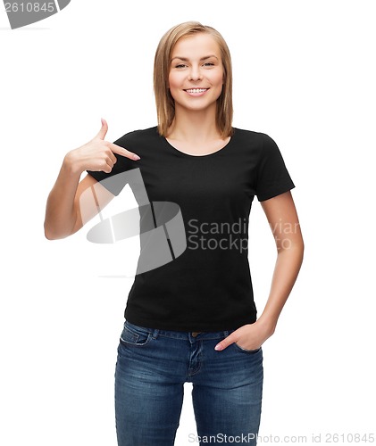 Image of woman in blank black t-shirt