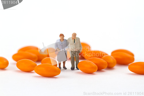 Image of Senior Couple with pills