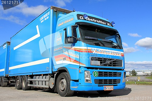 Image of Blue Volvo FH12 500 Long Haulage Truck