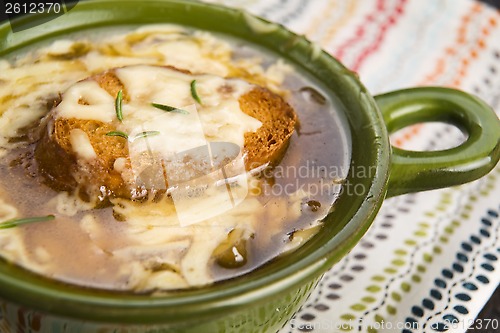 Image of French onion soup with ingredients