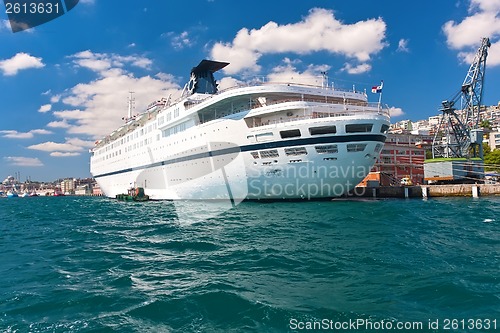 Image of Cruise Ship in Istanbul