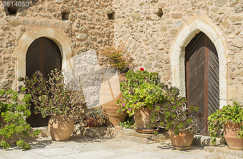 Image of Greek court yard