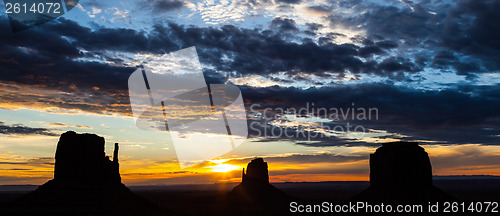 Image of Monument Valley Sunrise