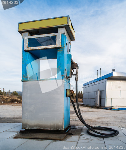 Image of Old gas pump