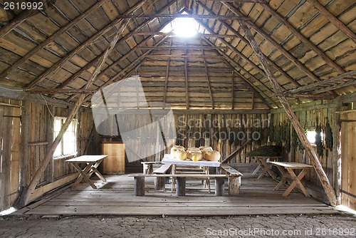 Image of old barn