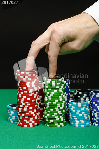 Image of Hand walks on a chips