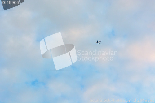 Image of Passenger plane flies away