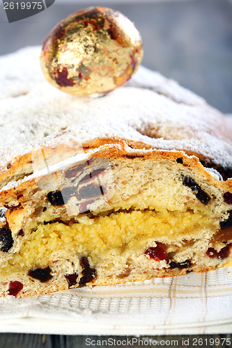 Image of Paasbrood - sweet Easter bread.