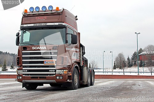 Image of Brown Scania 144 Truck Tractor