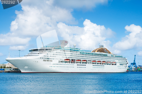 Image of Cruise-ship