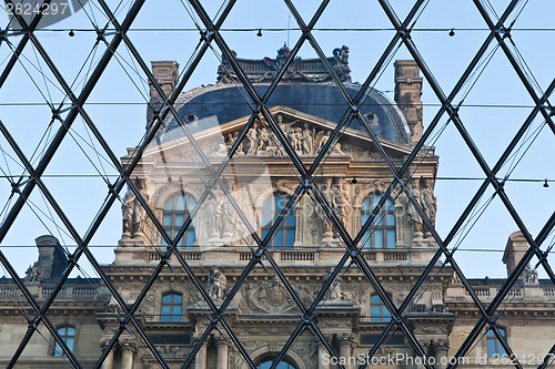 Image of Louvre Museum Entrance