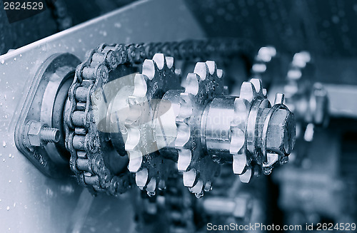 Image of gears and chain