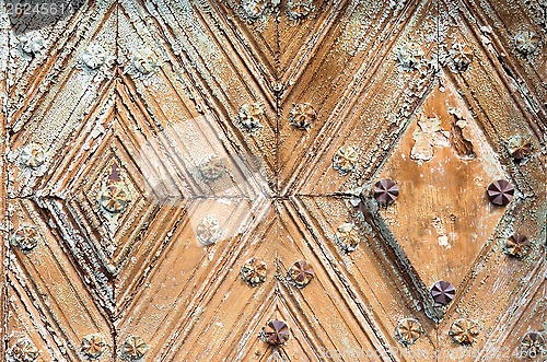 Image of old wooden door 