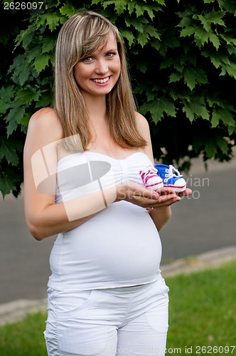 Image of Pregnant woman